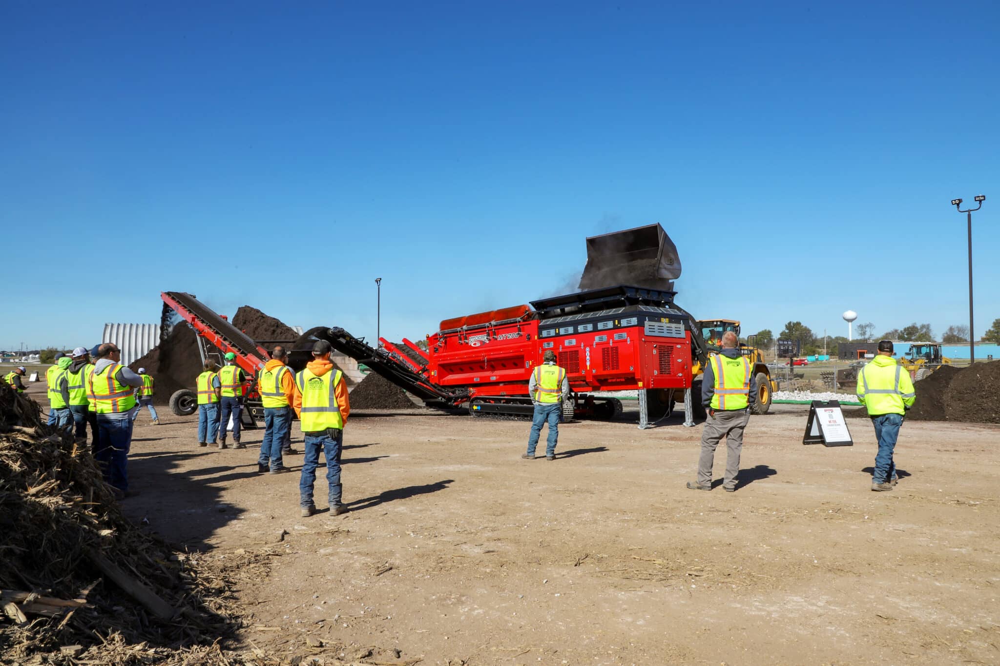 SC Field Day 2024 MT206 trommel screen 365R radial stacking conveyor